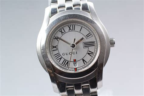 Vintage Gucci 5500L white Dial Quartz Women's 